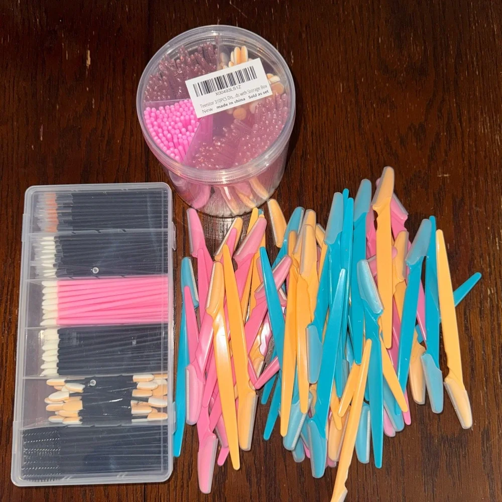 Colorful makeup  Supplies Set